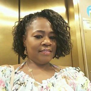 Meet your Posher, Paula